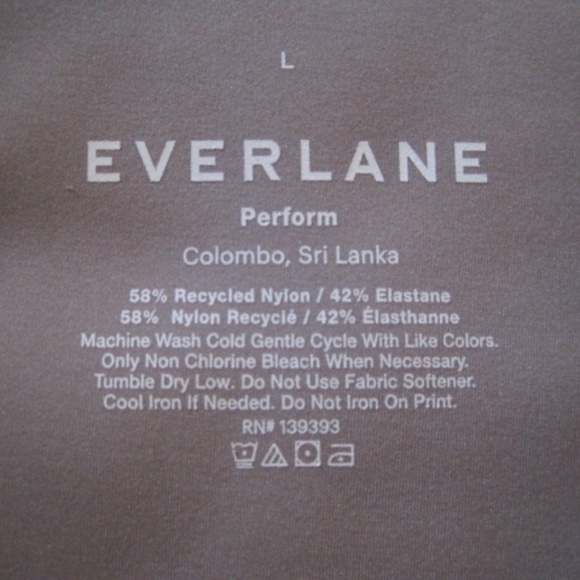 Everlane Perform Sculpt Legging - Picture 4 of 8